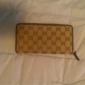 Gucci wallet